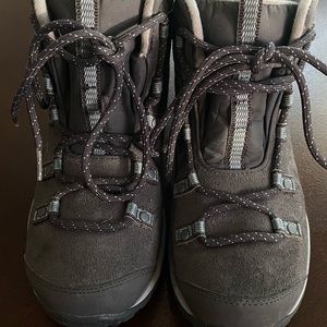 Columbia waterproof techlite boots